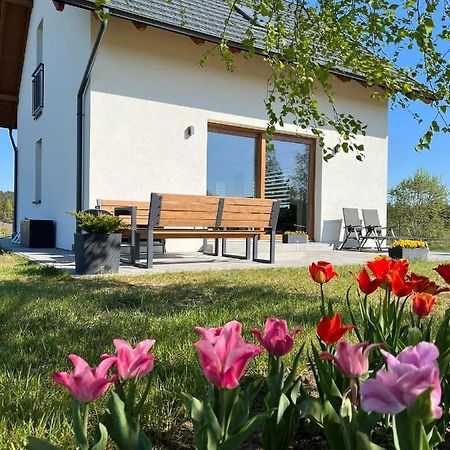 Dom Na Kaszubach "White House" Caloroczny Na Wylacznosc Stężyca Dış mekan fotoğraf